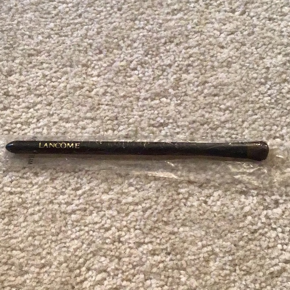 NYX Eye Palette and Lip in Lipli, Lancôme Brush - Picture 6 of 6